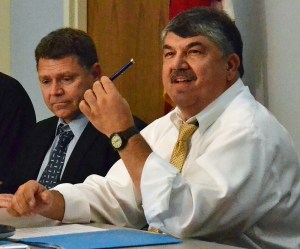AFL-CIO President Richard Trumka (right) will speak in Minneapolis Feb. 20.
