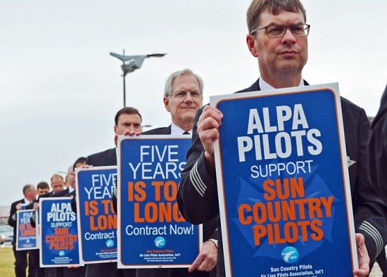 web.SunCountry-lineup