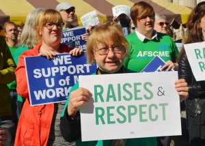 web.UofM-rally.crowd